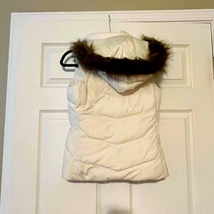 Puffy Vest with Fur detachable hood